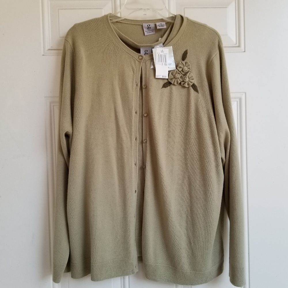 NWT - G Knitwear Sage Green 2 Piece Cardigan